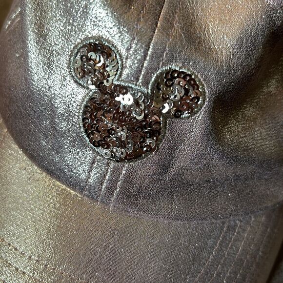 Disney Parks Metallic Rose Gold Mickey Mouse
Adult Hat New No Tags